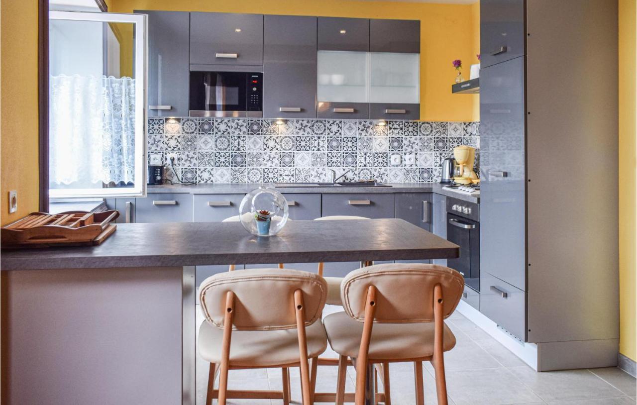 Nice Home In Plehedel With Wifi エクステリア 写真