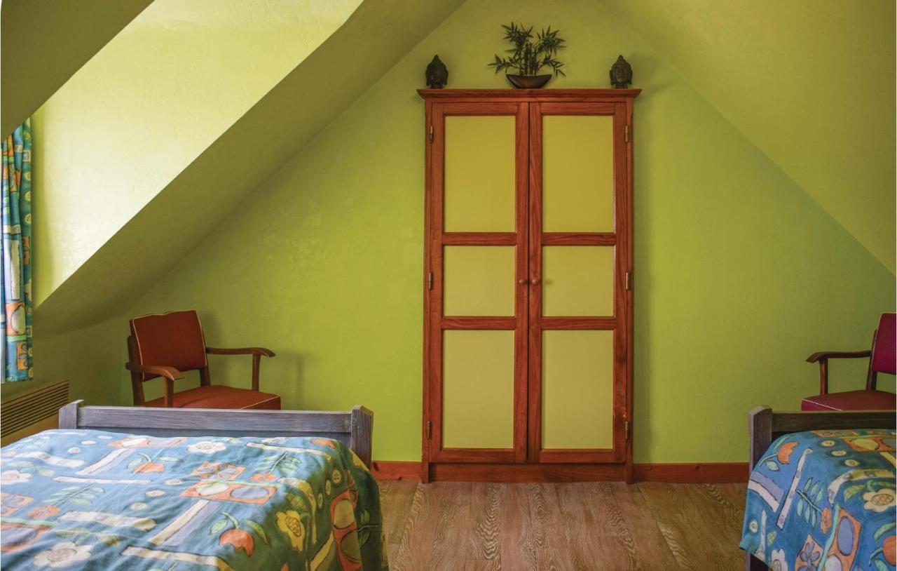 Nice Home In Plehedel With Wifi エクステリア 写真